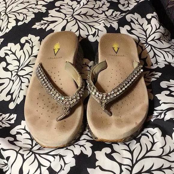 VOLATILE SANDALS